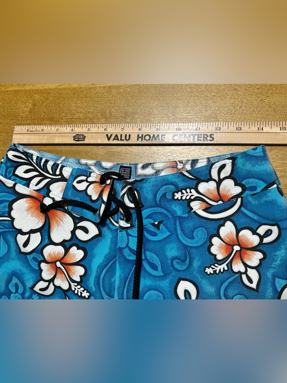 Uluwatu  Hawaiian Floral Drawstring Women's beach /Board Shorts - Picture 6 of 7